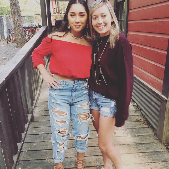 Meet your Posher, Sabrina - Picture 2 of 7